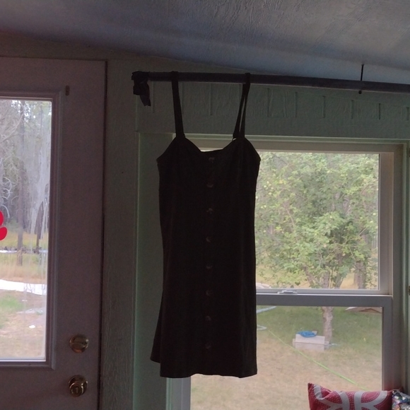 Dress - Picture 1 of 2